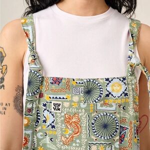 Lucy and Yak Women’s Green Cosmic Folk Jeans Overalls US16